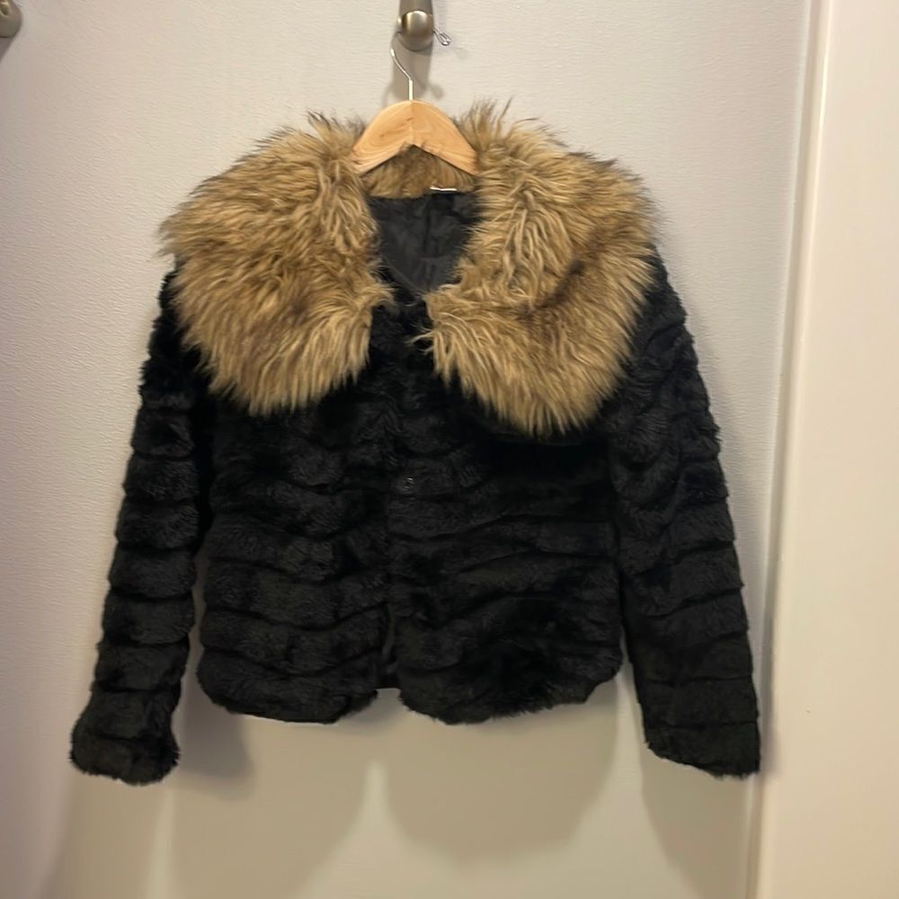 KAPOK Woman’s Black Faux Fur Coat With Faux Brown And Tan Trim Around The Neck